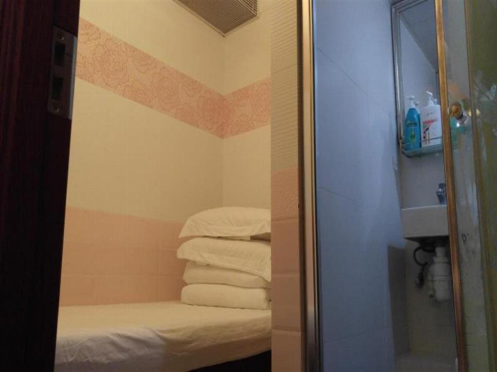 Chung Shing Hotel Image 12