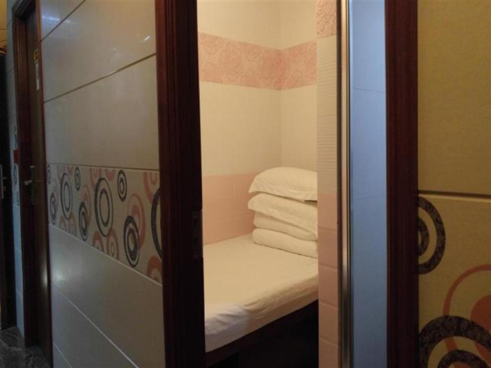 Chung Shing Hotel Image 13